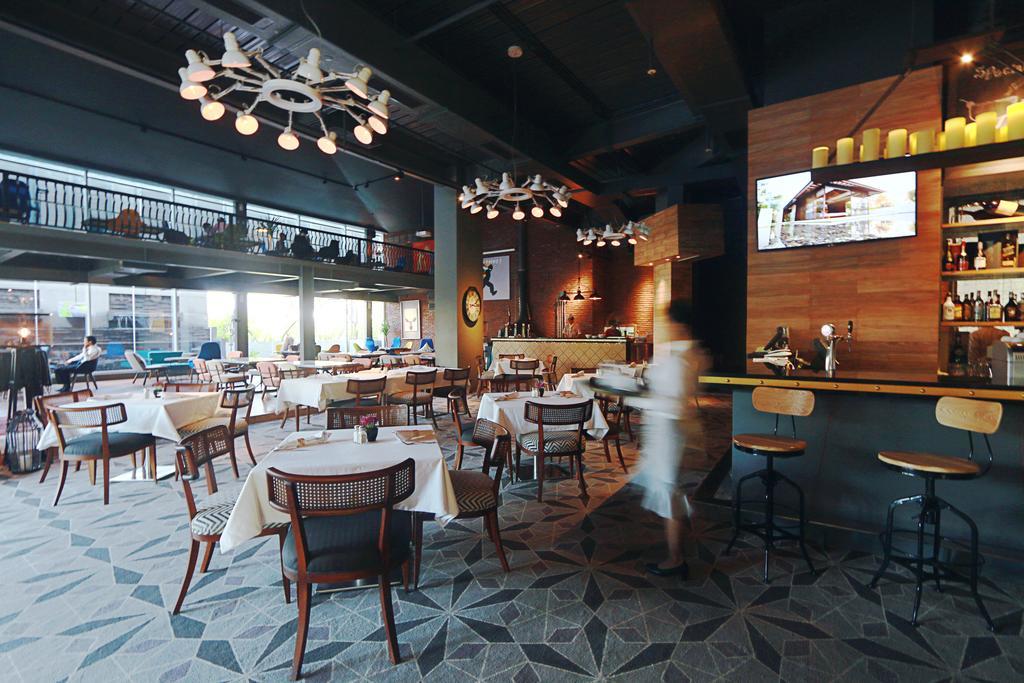 ジャバ パラゴン ホテル ＆ レストラン スラバヤ エクステリア 写真